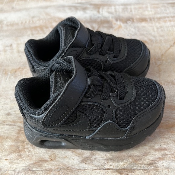 Nike Air Max SC Sneakers {Triple Black} 4 - Picture 5 of 11